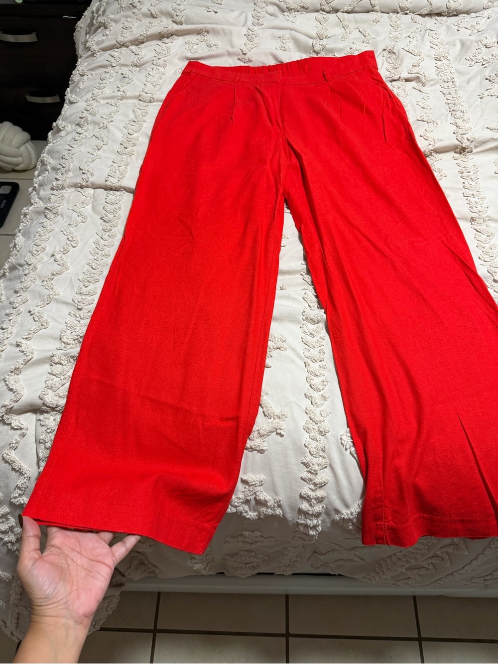 Women Red Wide-Leg Pull-On Pants and blouse